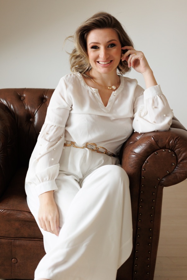 Regina Werner sorrindo